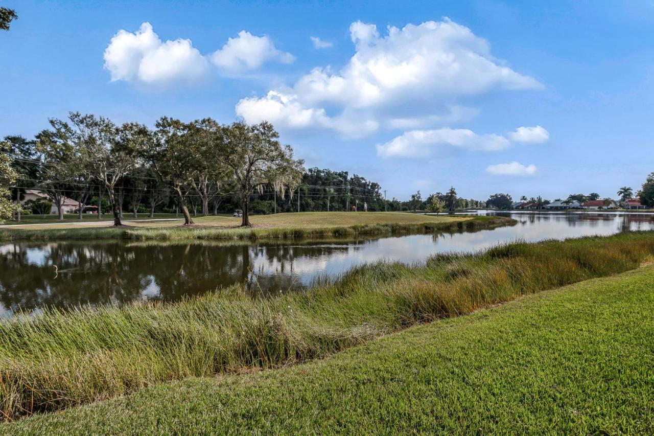 Hotel Cross Creek Lakeside Fort Myers Exterior foto